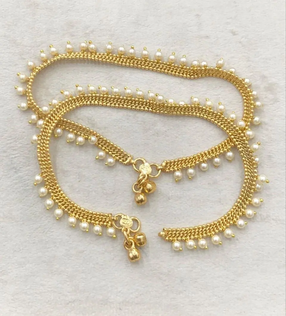 Antique Leafy Pearl Anklets